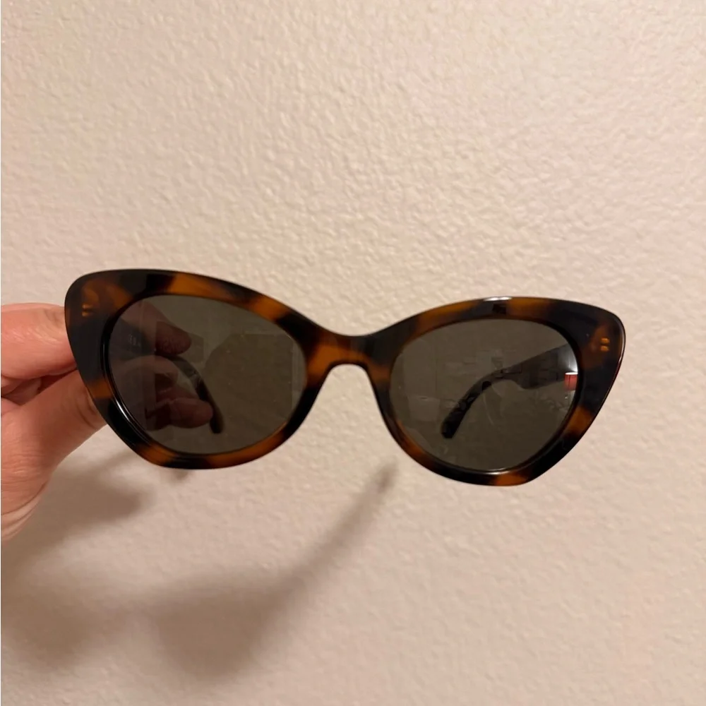 Moschino Brown Cat-Eye Sunglasses with Black Case